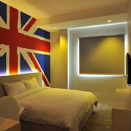 Summer Bed & Breakfast Banjarmasin  Buitenkant foto